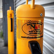 Load image into Gallery viewer, Extra Heavy Duty - PAS68,IWA14-1 and ISO22343-1  Anti-Ram Raid High Impact Energy Absorbing Removable Bollard