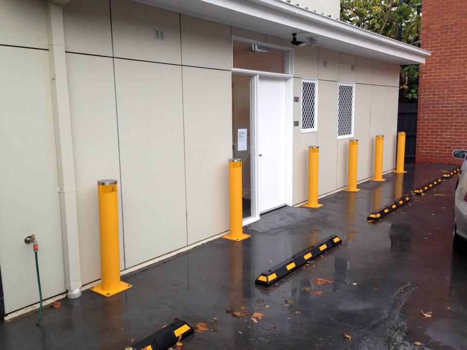 Australian Enforcer - Truck Wheel Stops - forklift pedestrian warehouse safety, parking stops, Warehouse products, wheel stops - Australian Bollards  